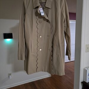Crown Women's Tan Trench Coat with Scalloped Design